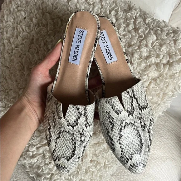 NWOT Steve Madden Mule - Picture 1 of 2